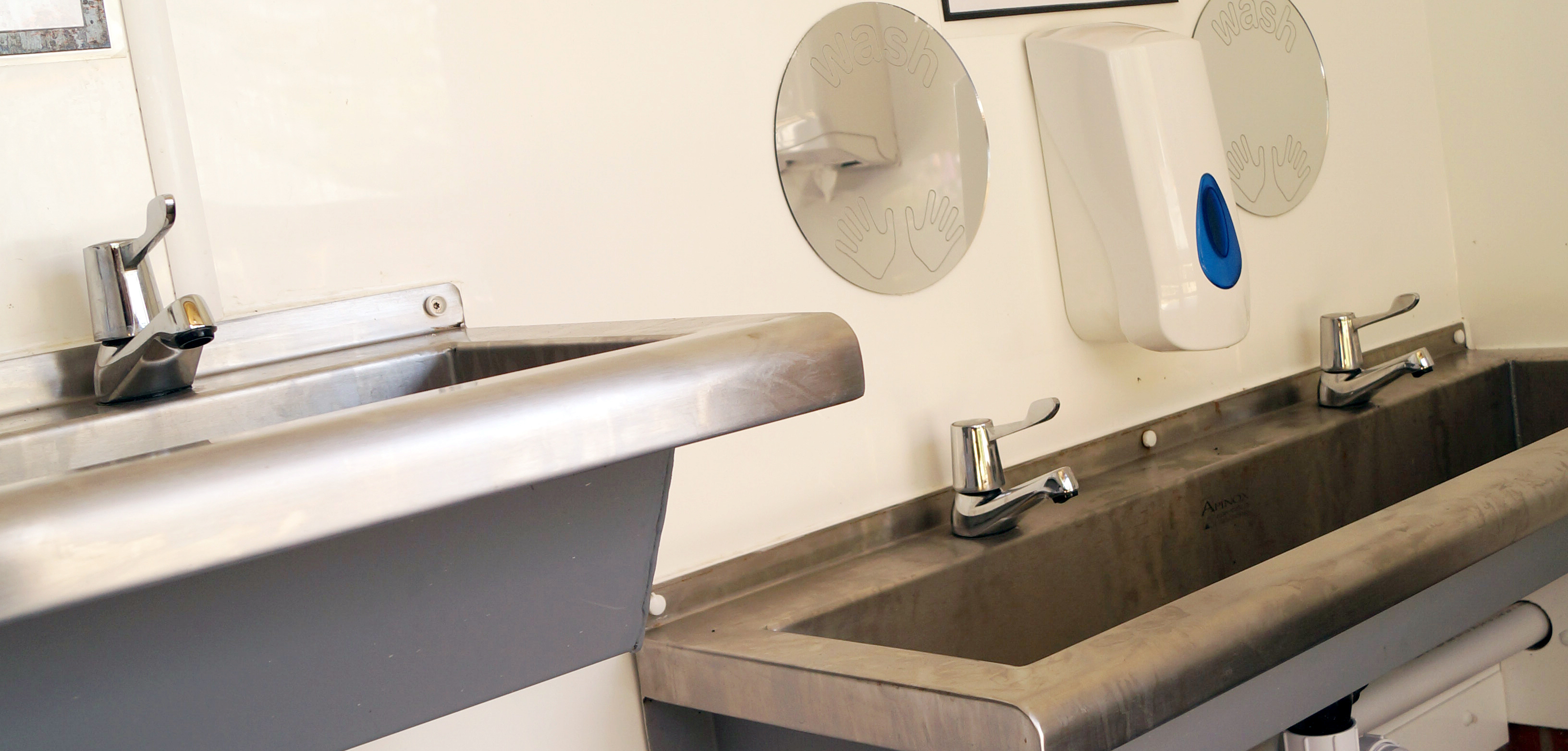 Handwashing station